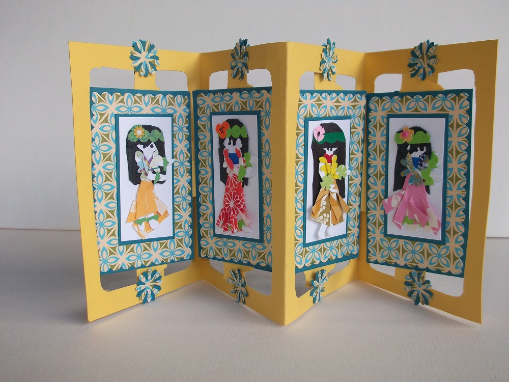 Kokeshi accordian – Hula